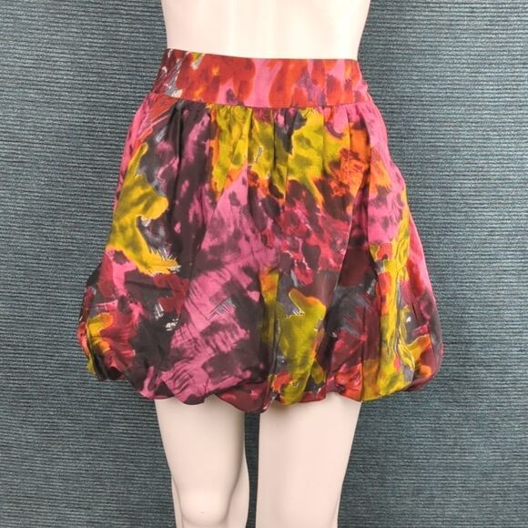 Trina Turk Dresses & Skirts - Trina Turk Silk/Wool Blend Bubble Hem Skirt Runs Large, See Notes!!